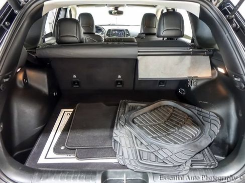 Used 2019 Jeep Cherokee Limited AWD/4WD image 21