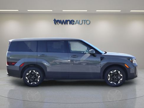 Used 2026 Hyundai Santa Fe SE AWD/4WD image 8