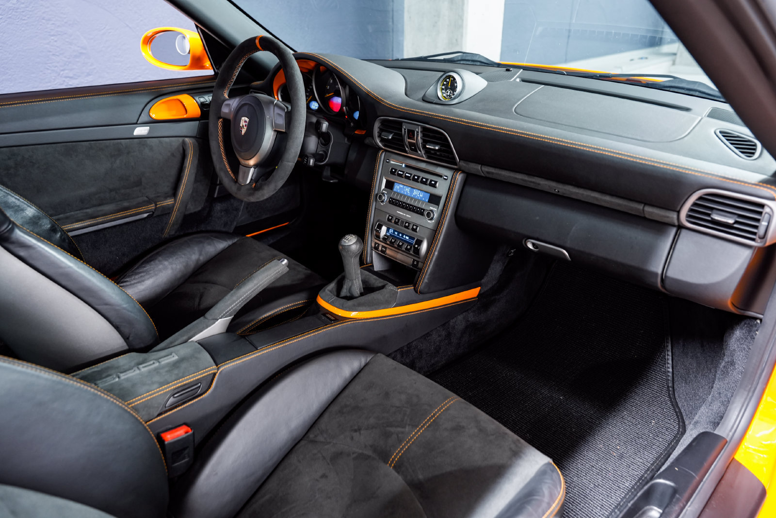 Used 2008 Porsche 911 GT3 RWD image 30