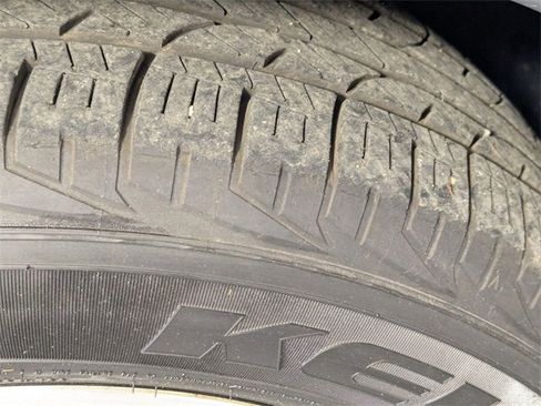 Used 2024 Volkswagen Tiguan S w/ MDO Package, Three-Row image 9