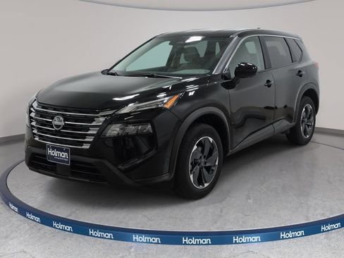 Used 2025 Nissan Rogue SV AWD/4WD image 1