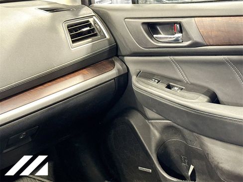 Used 2019 Subaru Outback 2.5i Limited w/ Popular Package #2 image 25