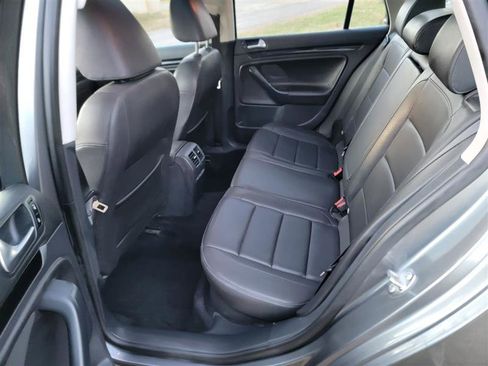 Used 2014 Volkswagen Jetta TDI image 14