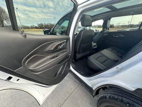 Certified 2022 GMC Terrain SLT w/ Elevation Edition image 22