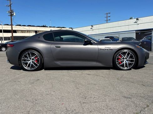 Used 2024 Maserati GranTurismo Modena image 3