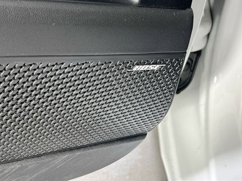 Used 2021 Hyundai Elantra Limited image 19