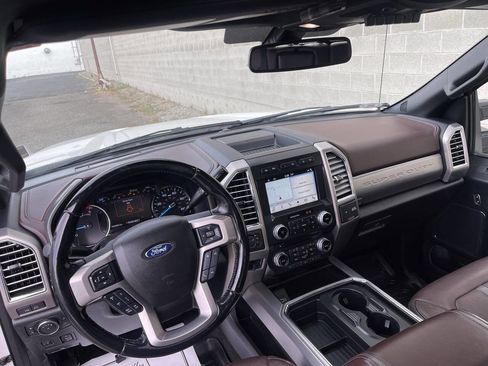 Used 2017 Ford F350 Platinum w/ Platinum Ultimate Package image 15