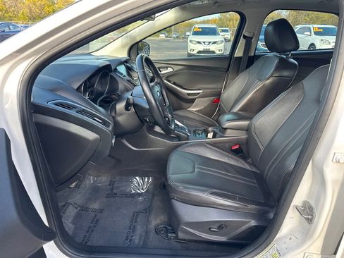 Used 2014 Ford Focus Titanium image 9