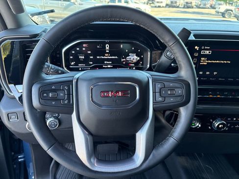 Certified 2024 GMC Sierra 1500 Elevation w/ LPO, Elevation Black Package AWD/4WD image 19