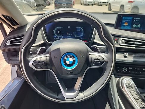 Used 2019 BMW i8 Coupe AWD/4WD image 4