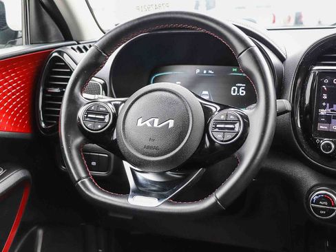 Used 2023 Kia Soul GT-Line FWD image 16