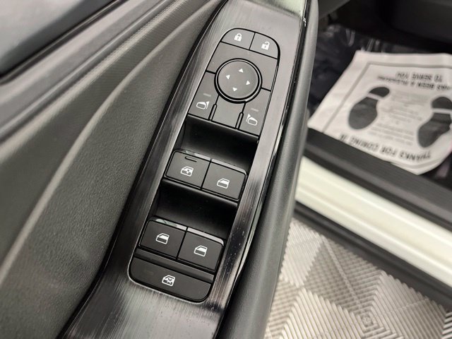 Certified 2025 Nissan Rogue S FWD image 31