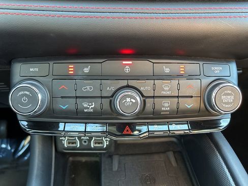 Used 2023 Dodge Durango R/T image 31