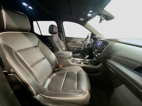 Used 2022 Chevrolet Traverse Premier w/ Redline Edition image 20