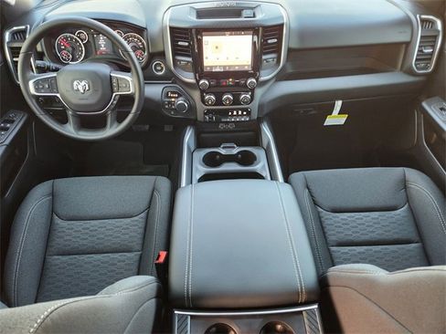 New 2026 RAM 1500 4x4 Crew Cab image 17