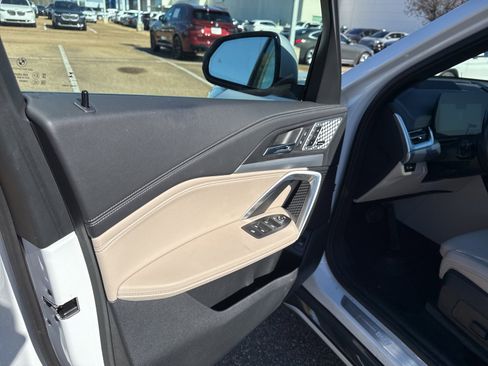 Certified 2023 BMW X1 xDrive28i w/ Premium Package image 17