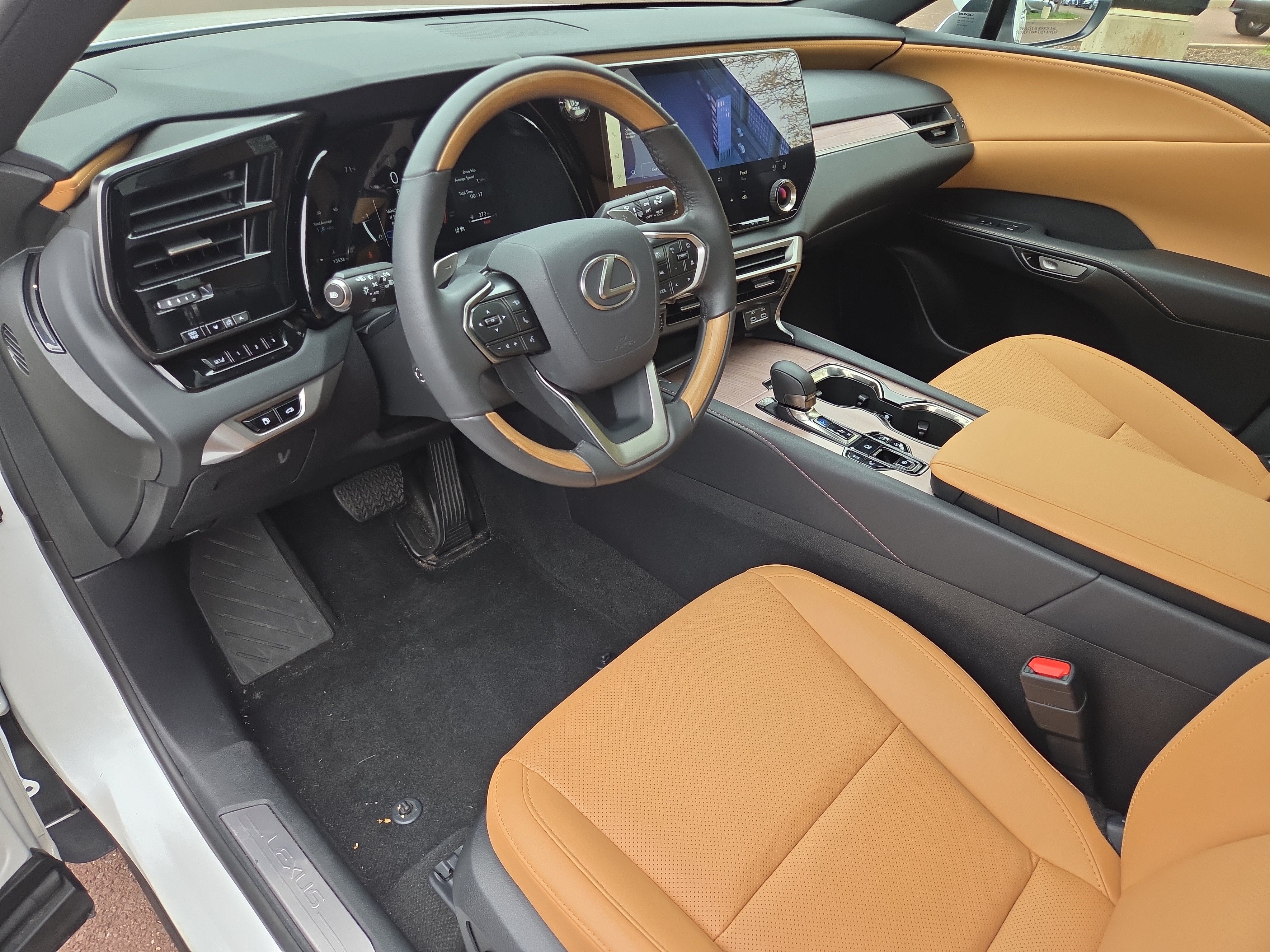 Certified 2025 Lexus RX 350 Premium w/ Kick Sensor & Tow Package AWD/4WD image 15