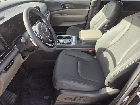 New 2026 Kia Carnival SX FWD image 6