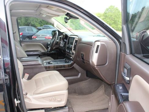 Used 2015 GMC Sierra 1500 Denali w/ Driver Alert Package AWD/4WD image 11