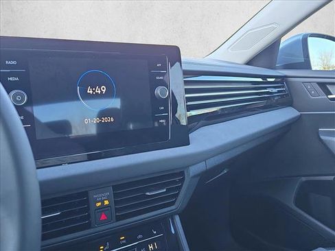 New 2026 Volkswagen Jetta SE image 12