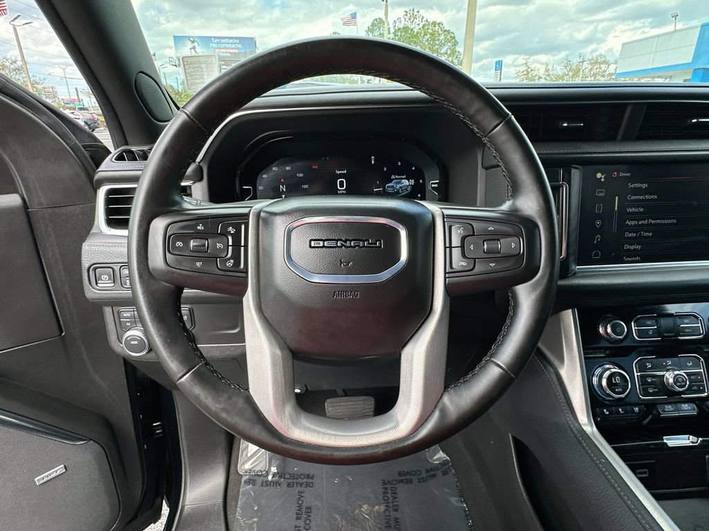 Used 2024 GMC Yukon Denali AWD/4WD image 11