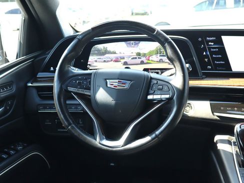 Used 2021 Cadillac Escalade ESV Sport Platinum AWD/4WD image 17