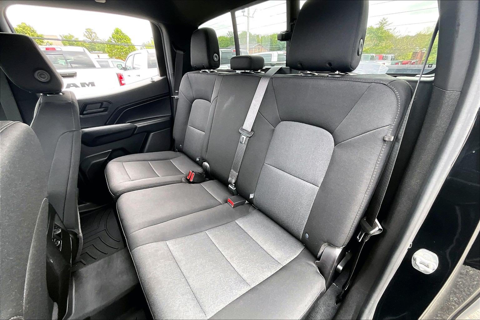 Used 2024 Chevrolet Colorado Trail Boss w/ LPO, Dark Essentials Package AWD/4WD image 21