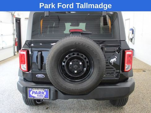 Used 2022 Ford Bronco 2-Door AWD/4WD image 4