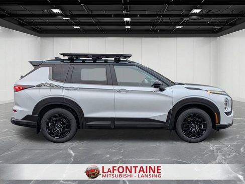 New 2026 Mitsubishi Outlander Trail Edition image 6