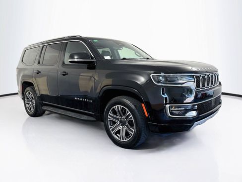 Used 2024 Jeep Wagoneer Series II w/ Flexible Seating Group RWD image 7