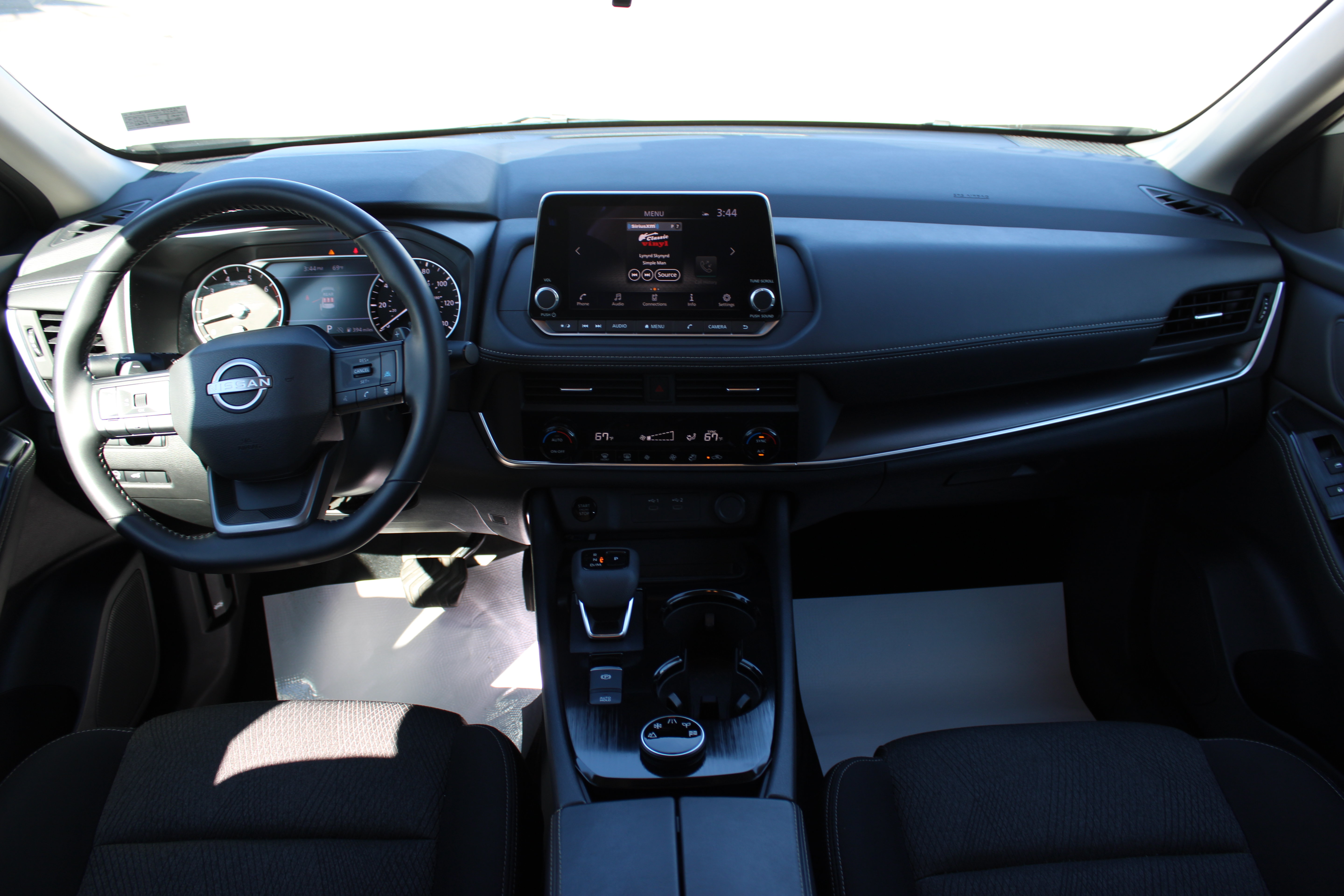 Certified 2025 Nissan Rogue SV AWD/4WD image 15