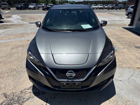 Used 2018 Nissan Leaf SL w/ SL Technology Package FWD image 5