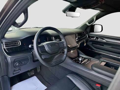 New 2026 Jeep Grand Wagoneer Summit w/ Premium Group III AWD/4WD image 8