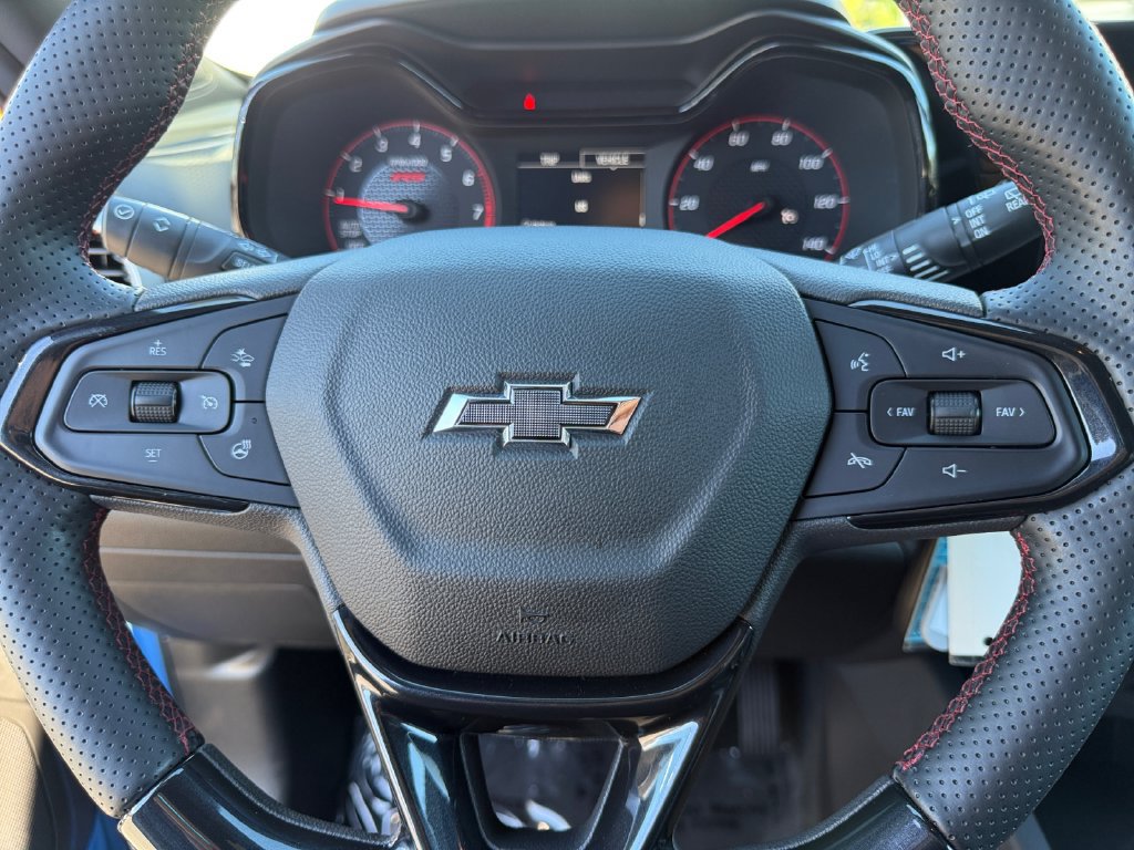 Used 2024 Chevrolet Trax RS FWD image 18