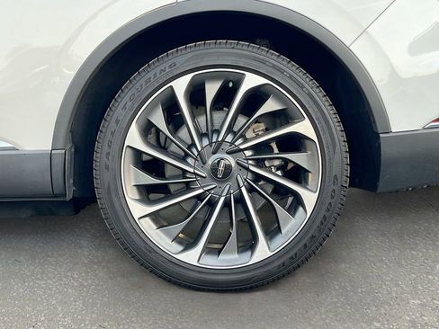 Used 2020 Lincoln Aviator Reserve w/ Equipment Group 202A image 32