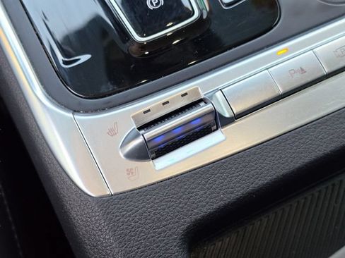 Used 2025 Kia Carnival SX FWD image 35