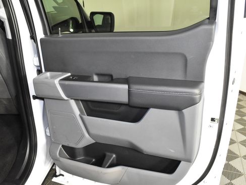 Used 2022 Ford F150 XLT image 45