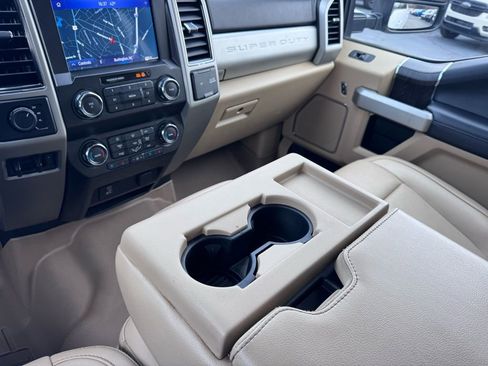 Used 2021 Ford F250 Lariat w/ Lariat Ultimate Package image 36