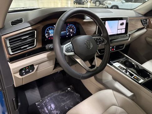 New 2026 Volkswagen Atlas SE image 15