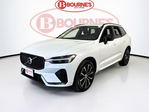 Used 2024 Volvo XC60 B5 Plus w/ Climate Package AWD/4WD image 8