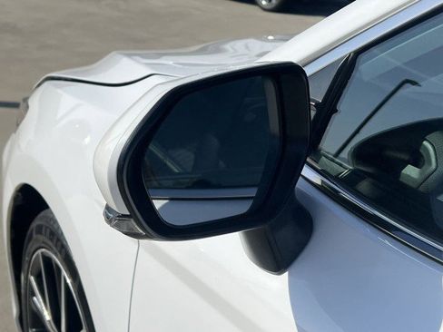 Used 2024 Toyota Camry SE image 19