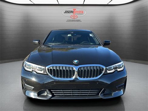 Used 2019 BMW 330i xDrive Sedan w/ Premium Package image 7