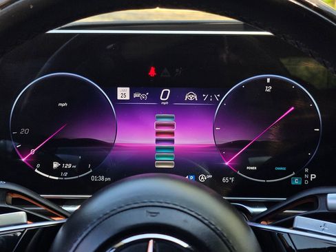 Used 2023 Mercedes-Benz S 500 4MATIC w/ AMG Line image 42