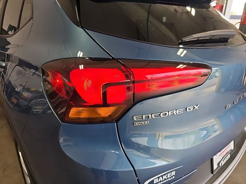 Certified 2025 Buick Encore GX Preferred w/ Comfort Package AWD/4WD image 35