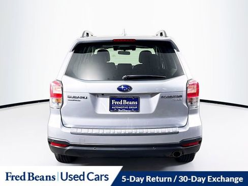 Used 2017 Subaru Forester 2.5i Touring image 6