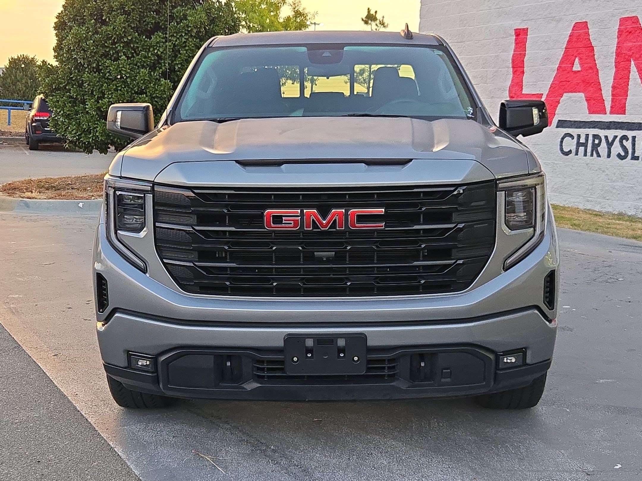 Used 2023 GMC Sierra 1500 Elevation w/ Elevation Premium Package AWD/4WD image 2
