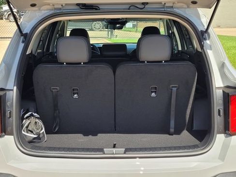 New 2026 Kia Sorento S FWD image 7