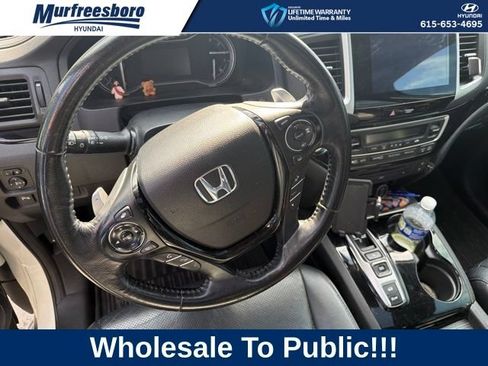 Used 2016 Honda Pilot Elite image 2
