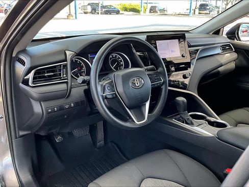 Used 2023 Toyota Camry LE image 18