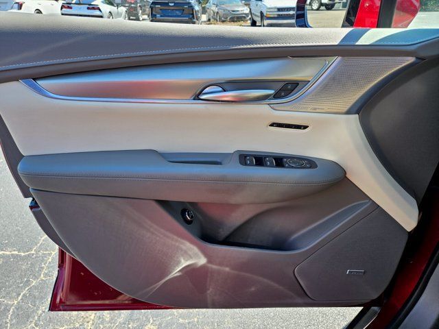 Used 2024 Cadillac XT5 Premium Luxury w/ LPO, Floor Liner Package AWD/4WD image 30